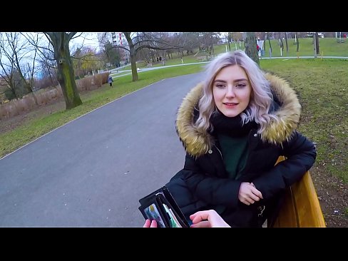 ❤️ Swallows hot cum coigreach airson airgead - blowjob anns a 'phàirc le Eva Elfie ❌ Bhidio porn aig gd.vegasservice.ru ❌